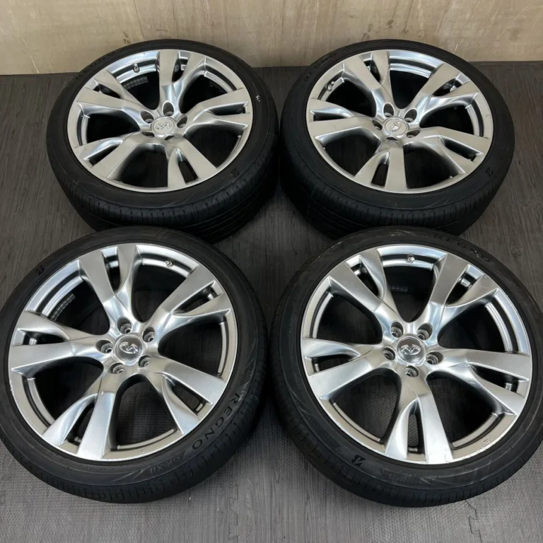 中古 日産 FUGA Y51 370GT ホイール 20×9.0J PCD 5x114.3 ET43 #0030AD050926の実物写真（1枚目）