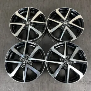 中古 トヨタ COROLLA FIELDER ホイール 16×5.5J PCD 4x100 ET45 #0408AD000926の実物写真(1枚目)