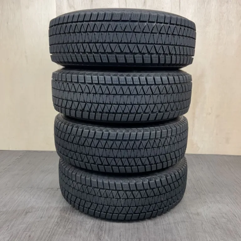 BRIDGESTONE BLIZZAK DM-V3 Шина 215/70 R16 артикул 0005AT020926