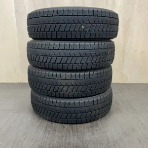 中古 BRIDGESTONE BLIZZAK VRX3 冬用タイヤ 155/65R14 #0104AT010926の実物写真(1枚目)