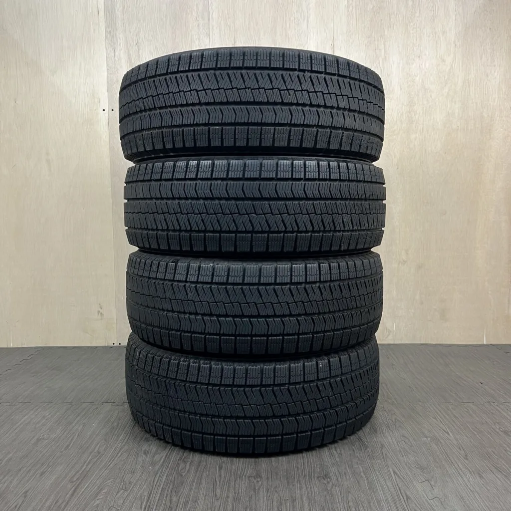 BRIDGESTONE BLIZZAK VRX2 Шина 215/55 R18 артикул 0431AT000926