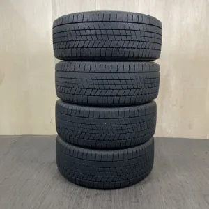中古 BRIDGESTONE BLIZZAK VRX3 冬用タイヤ 245/40R19 #0025AT051026の実物写真(1枚目)