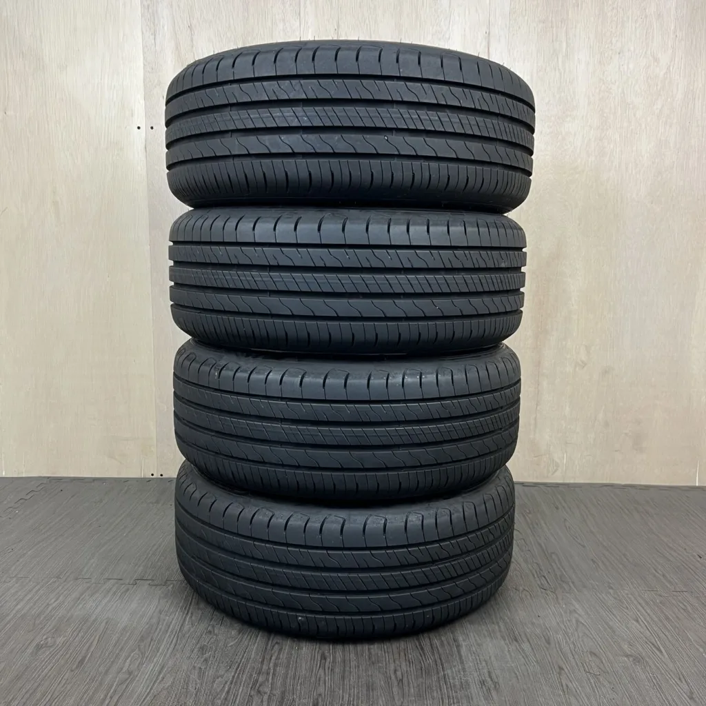 中古 GOODYEAR EFFICIENTGRIP PERFORMANCE 2 サマータイヤ 215/55R17 #0329AT000926の実物写真（1枚目）
