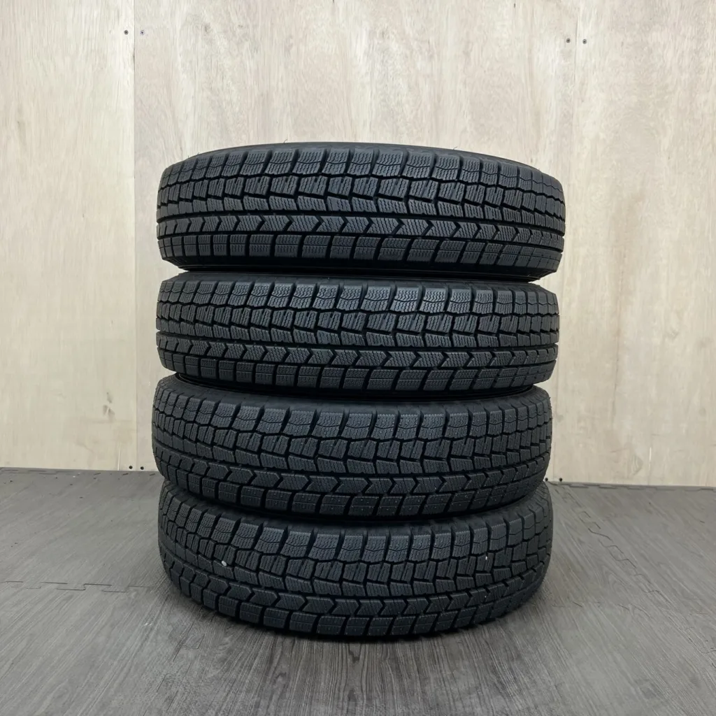 中古 DUNLOP WINTER MAXX WM02 冬用タイヤ 155/80R13 #0171AT010926の実物写真（1枚目）
