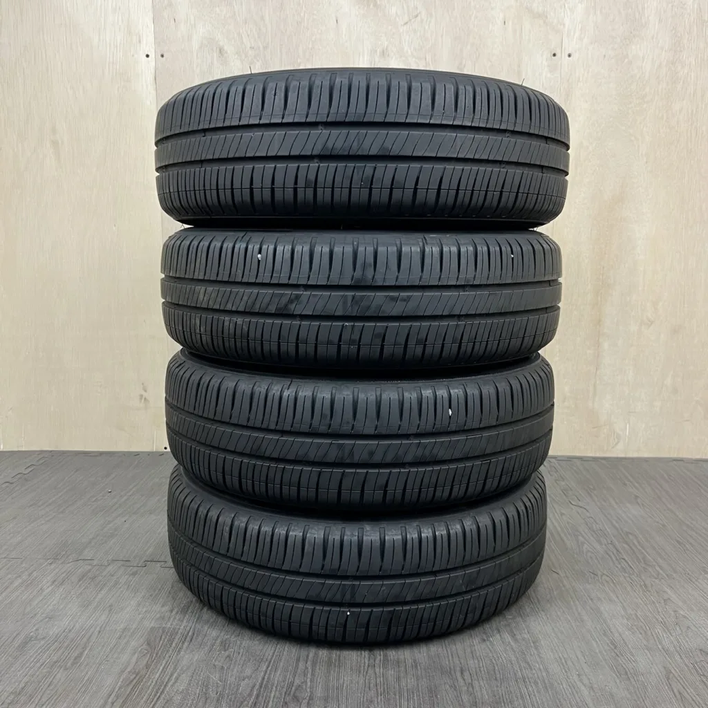 MICHELIN ENERGY SAVER 4 Шина 175/65 R15 артикул 0516AT000926