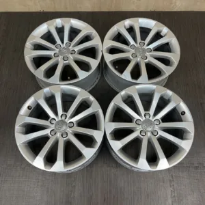 中古 アウディ Q5 ホイール 18×8.0J PCD 5x112 ET39 #0342AD000926の実物写真(1枚目)