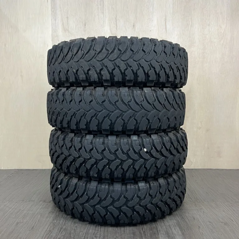 中古 COMFORSER CF3000 タイヤ 215/85R16 #0262AT010926の実物写真（1枚目）
