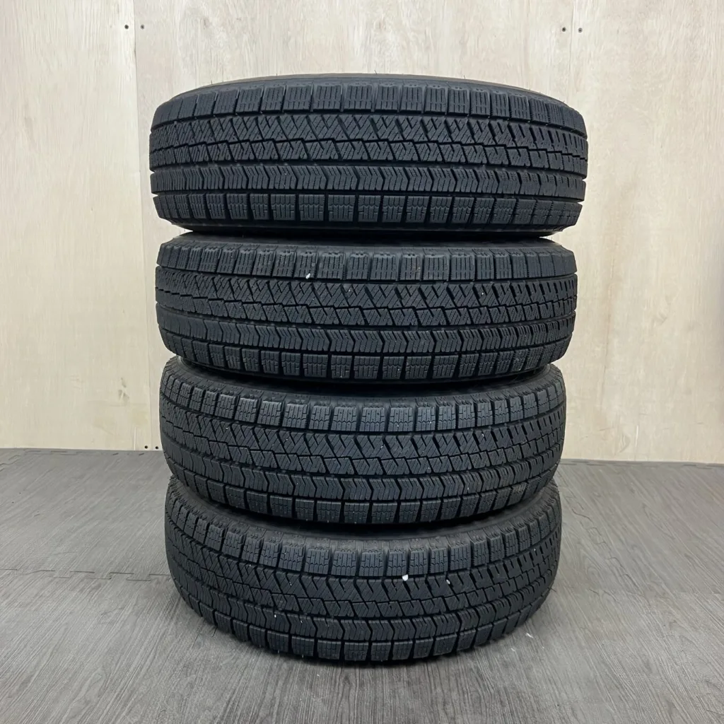 BRIDGESTONE BLIZZAK VRX2 Tyre 165/70 R14 Item number 0017AT010926
