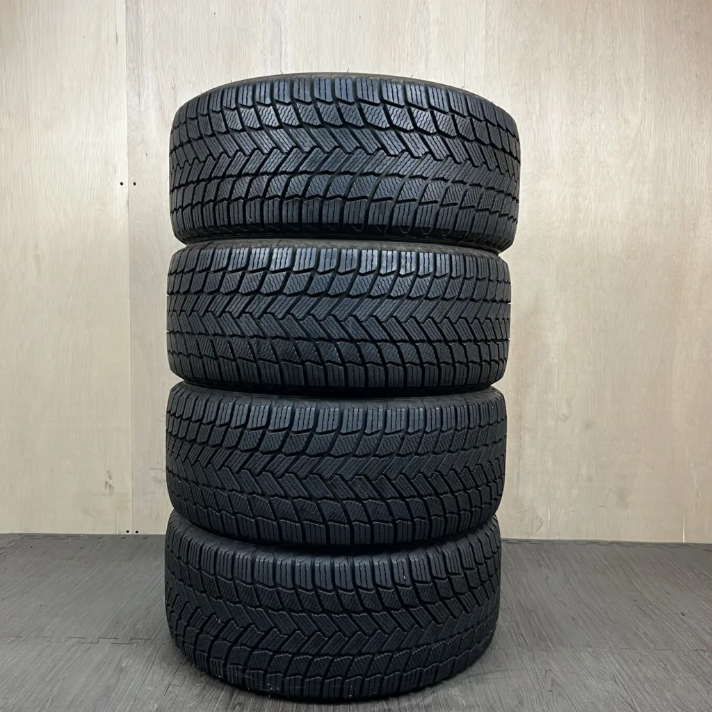 MICHELIN X-ICE SNOW Tyre 225/40 R18 Item number 0139AT010926