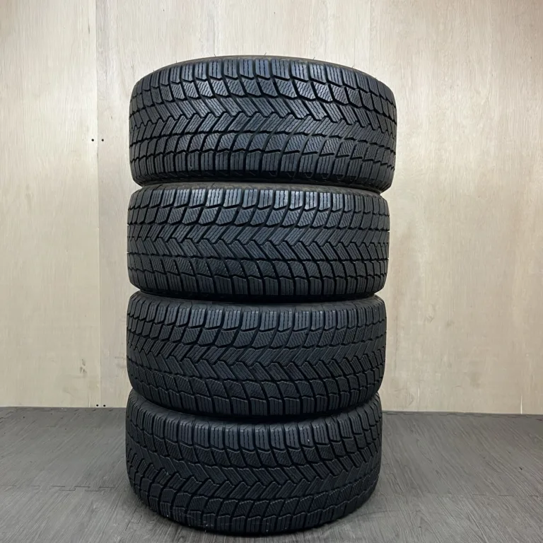 MICHELIN X-ICE SNOW Шина 225/40 R18 артикул 0139AT010926