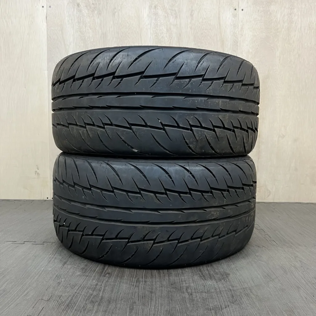 中古 FINALIST 595EVO サマータイヤ 275/30R20 #0168AT020926の実物写真（1枚目）