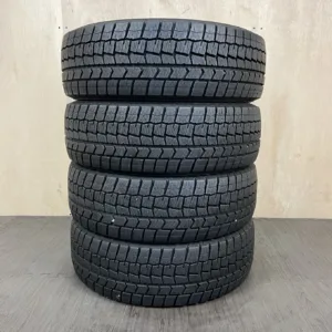 中古 DUNLOP WINTER MAXX WM02 冬用タイヤ 205/65R16 #0135AT010926の実物写真（1枚目）