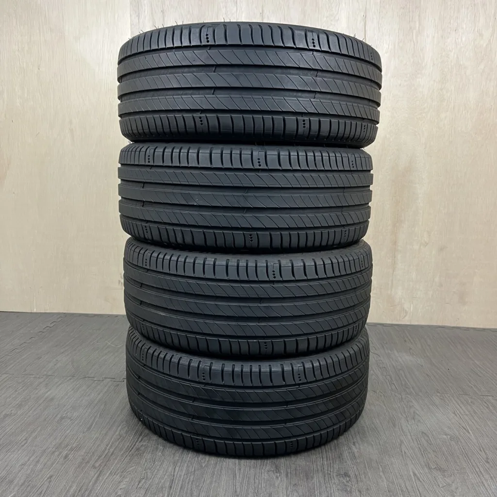 中古 MICHELIN PRIMACY 4 サマータイヤ 215/45R18 #0344AT000926の実物写真（1枚目）