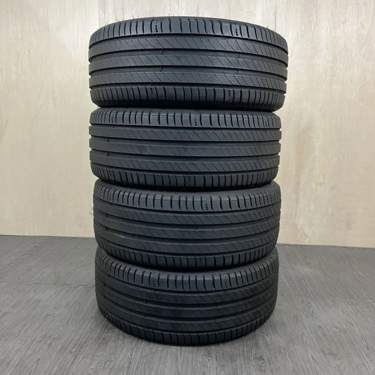 中古 MICHELIN PRIMACY 4 サマータイヤ 215/45R18 #0344AT000926の実物写真（1枚目）