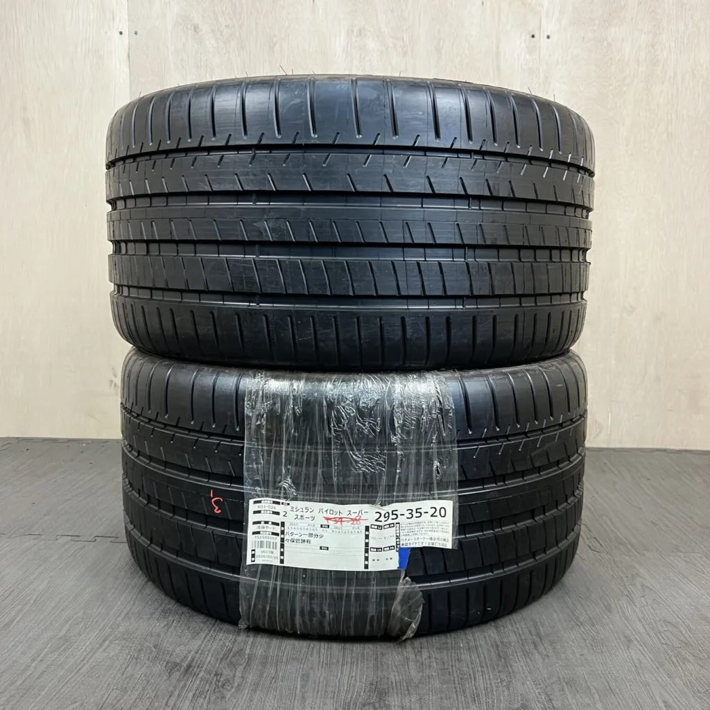 MICHELIN PILOT SUPER SPORT Tyre 295/35 R20 Item number 0181AT040926