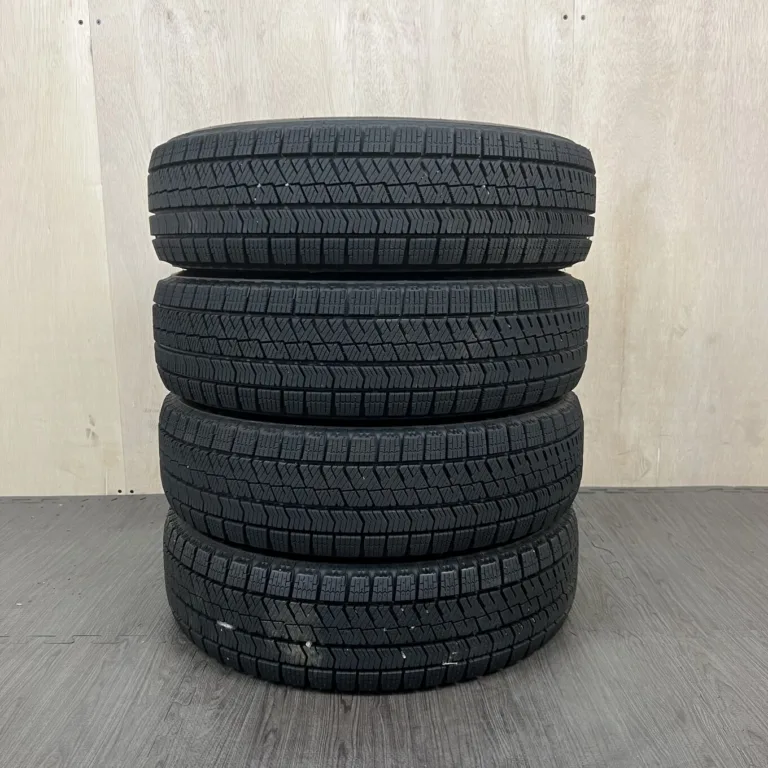 BRIDGESTONE BLIZZAK VRX2 Шина 165/70 R14 артикул 0217AT010926