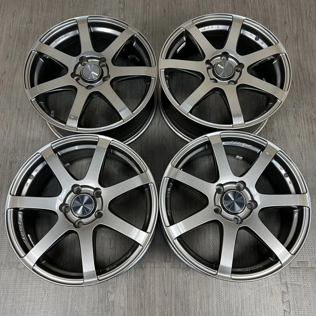 中古 ENKEI PERFOMANCE LINE PF07 ホイール 17×7.0J PCD 5x114.3 ET48 #0494AD000926の実物写真（1枚目）