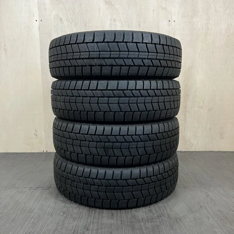 中古 NORTHTREK N2 冬用タイヤ 185/65R15 #0195AT020926の実物写真（1枚目）
