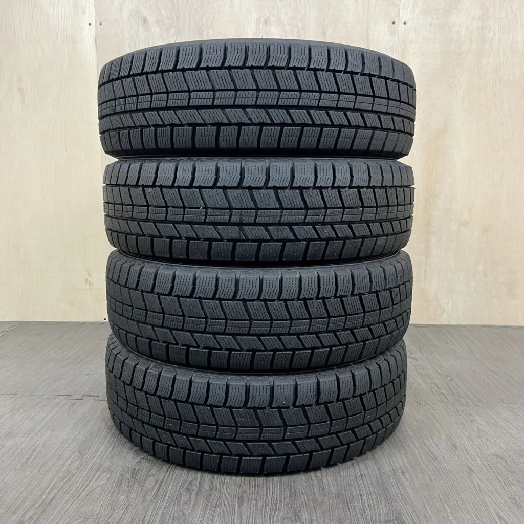 中古 NORTHTREK N5 冬用タイヤ 175/65R15 #0526AT010926の実物写真（1枚目）