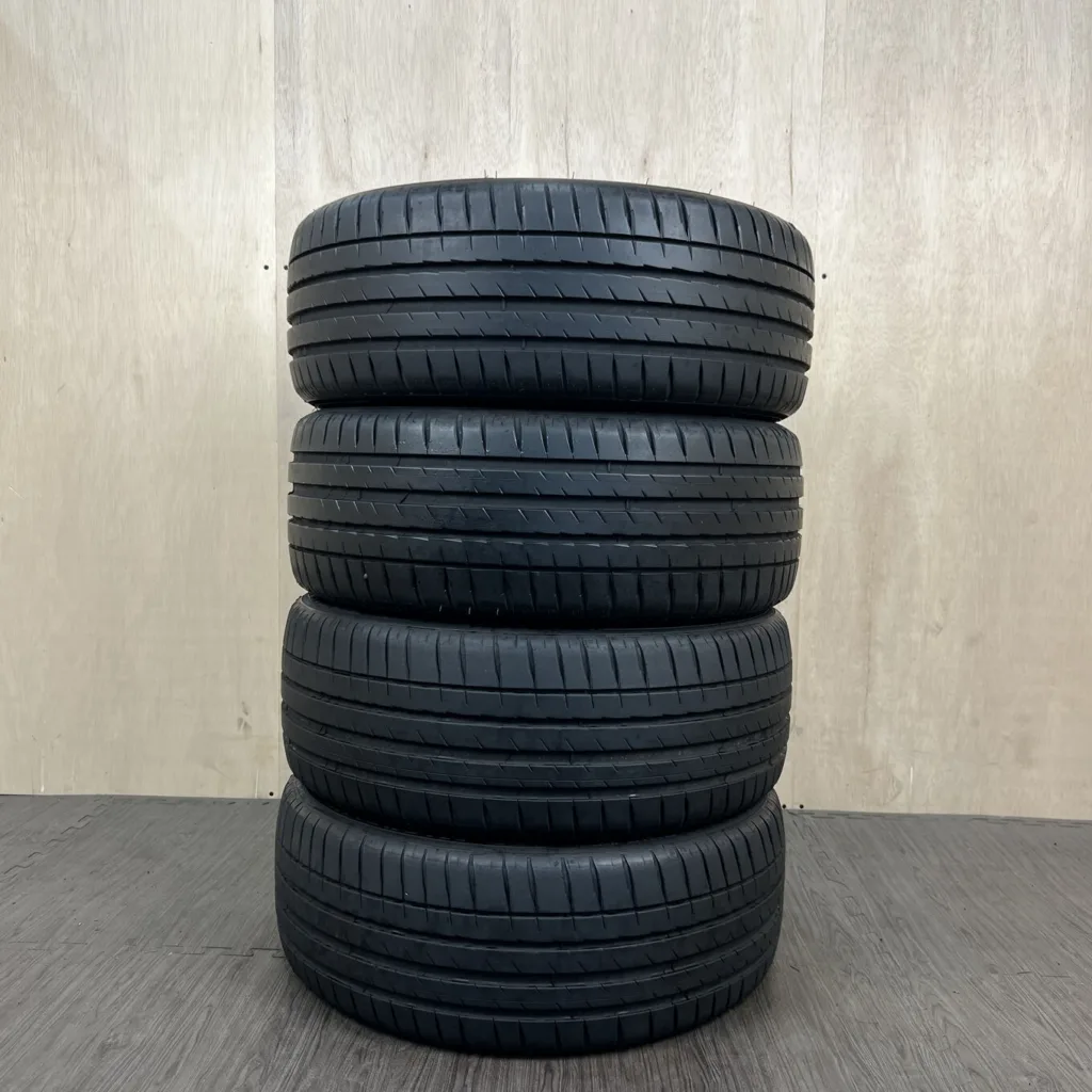 MICHELIN PILOT SPORT 4 Шина 205/50 R17 артикул 0538AT0926
