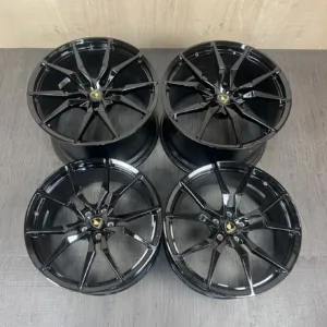 中古 ランボルギーニ AVENTADOR DIONE ホイール 20×9.0J PCD 5x112 ET32.2 · 後輪 13J ET66.7 #009AD100826の実物写真（1枚目）