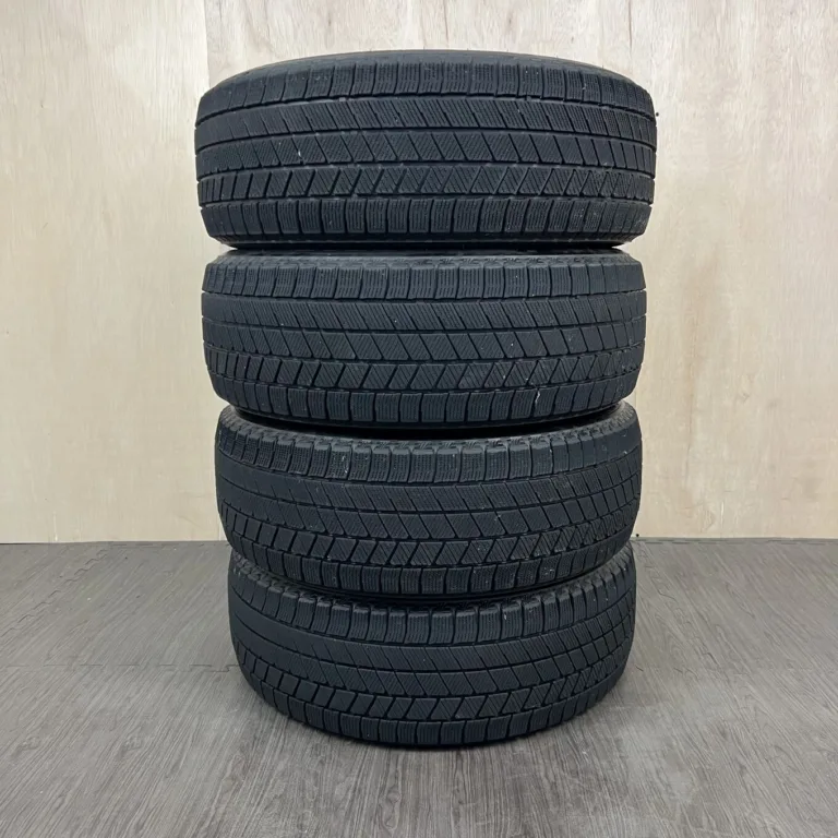 BRIDGESTONE BLIZZAK VRX3 Шина 215/60 R16 артикул 0313AT000926