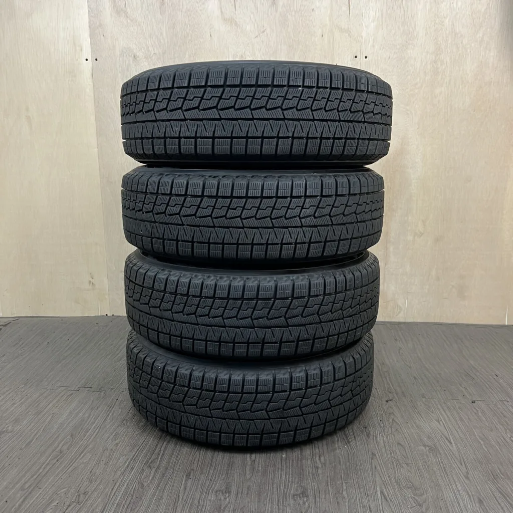 中古 YOKOHAMA ICE GUARD IG70 冬用タイヤ 185/65R15 #0038AT001026の実物写真（1枚目）