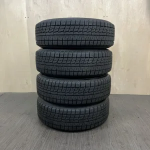 中古 YOKOHAMA ICE GUARD IG70 冬用タイヤ 185/65R15 #0038AT001026の実物写真（1枚目）
