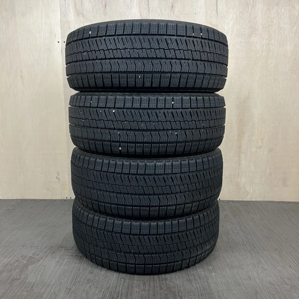 BRIDGESTONE BLIZZAK VRX2 Шина 205/55 R16 артикул 0020AT020926