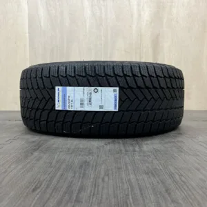 新品 MICHELIN X-ICE SNOW SUV 冬用タイヤ 255/55R19 #0366AT000926の実物写真(1枚目)