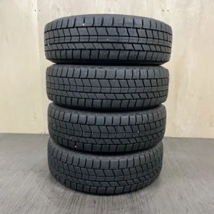 中古 NORTHTREK N5 冬用タイヤ 175/65R15 #0337AT000926の実物写真(1枚目)