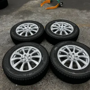 中古 WEDS JOKER ホイール 17×7.0J PCD 5x114.3 ET40 #133D40325の実物写真(1枚目)