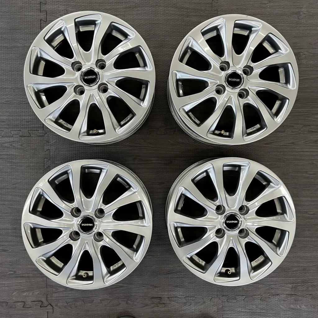 中古 BRIDGESTONE BALMINUM ホイール 14×5.5J PCD 4x100 ET39 #641D40325の実物写真（1枚目）