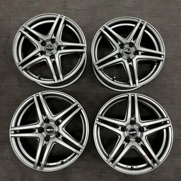 中古 HOT STUFF WAREN ホイール 17×7.0J PCD 5x114.3 ET38 #673D40325の実物写真（1枚目）