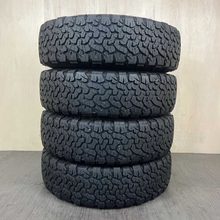 中古 BFGOODRICH ALL-TERRAIN T/A KO2 タイヤ 235/85R16 #0243AT010926の実物写真（1枚目）