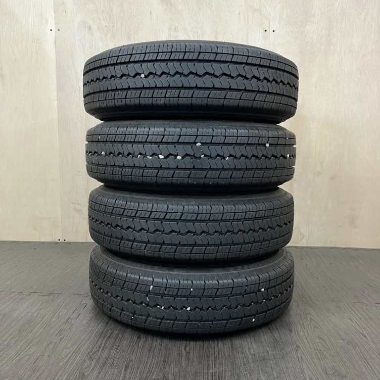 中古 TOYO DELVEX V-03E サマータイヤ 165/80R13 #0262AT0926の実物写真（1枚目）