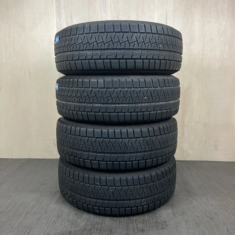PIRELLI ICE ASIMMETRICO Tyre 235/60 R18 Item number 0225AT010926
