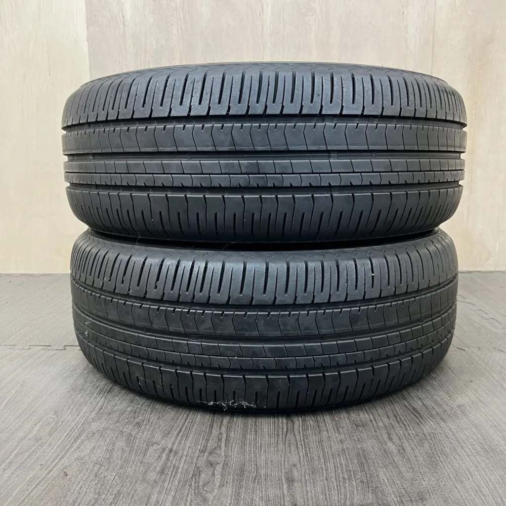 中古 BRIDGESTONE ECOPIA NH200 サマータイヤ 205/55R16 #0308AT0926の実物写真（1枚目）