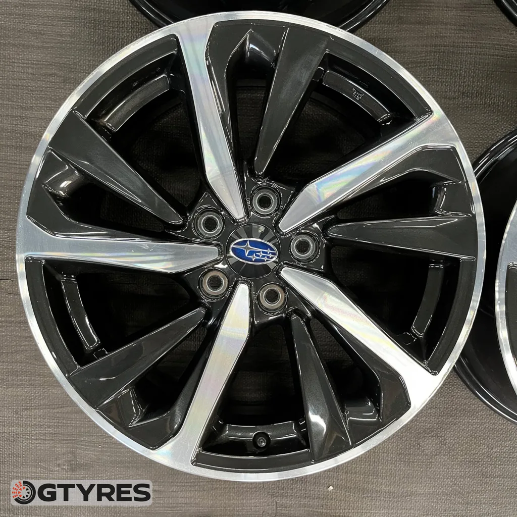 中古 スバル ホイール 18×7.5J PCD 5x114.3 ET55 #950D40325の実物写真（1枚目）