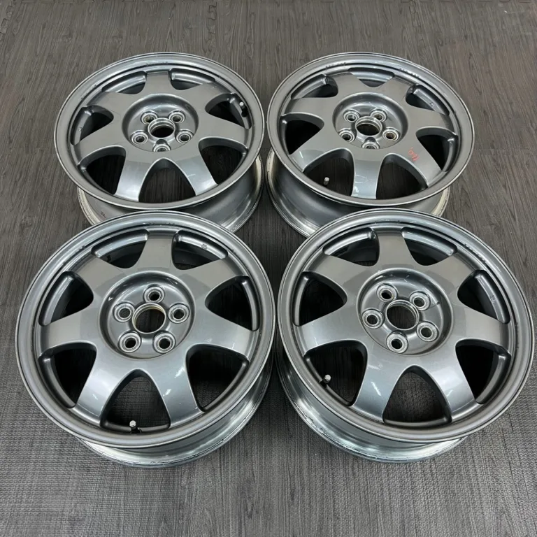 中古 トヨタ PRIUS 20 ホイール 16×6.0J PCD 5x100 ET45 #160D40925の実物写真（1枚目）