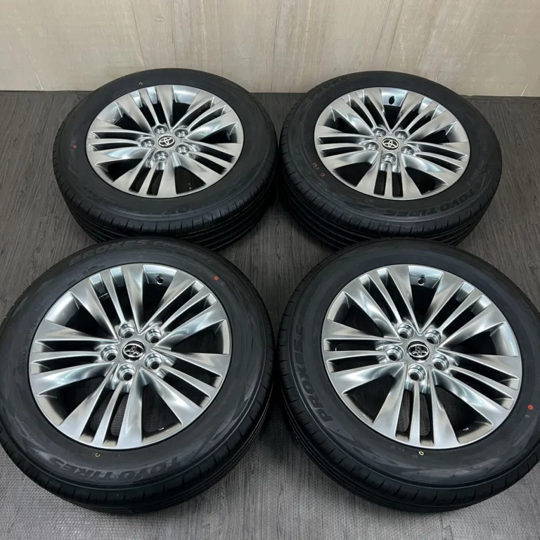 中古 トヨタ ALPHARD 40 ホイール 18×7.0J PCD 5x120 ET40 #192D40925の実物写真（1枚目）