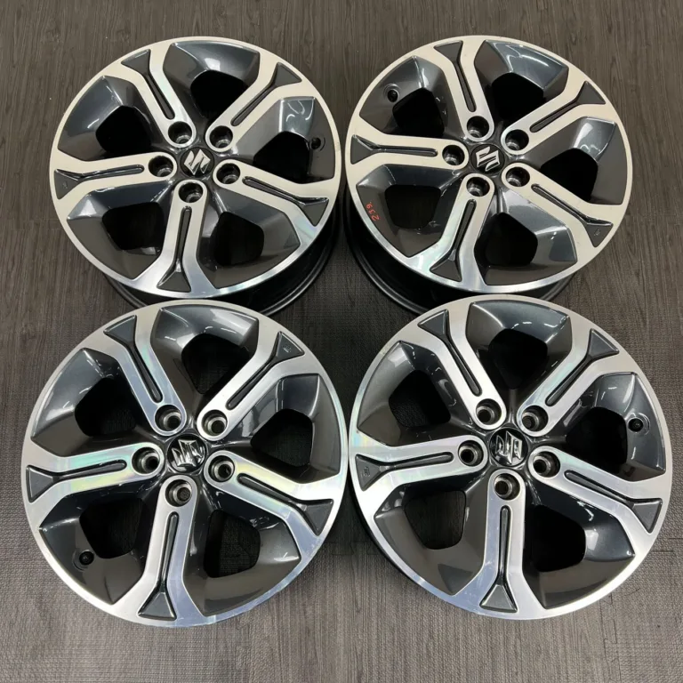 中古 スズキ VITARA ホイール 17×6.5J PCD 5x114.3 ET50 #239D40925の実物写真（1枚目）