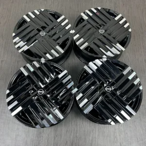 中古 日産 NOTE AURA ホイール 17×6.5J PCD 4x100 ET40 #269D40925の実物写真（1枚目）