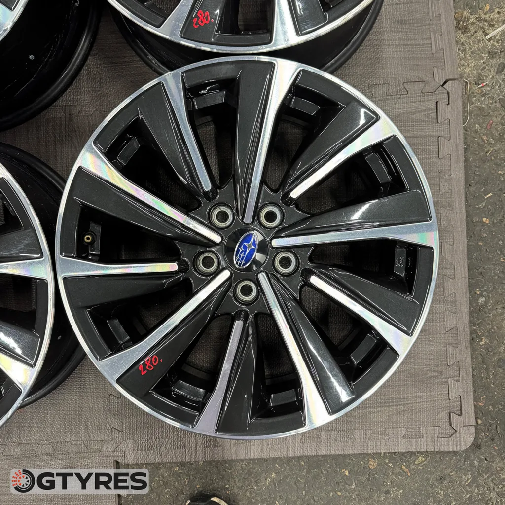 中古 スバル LEVORG STI ホイール 18×7.5J PCD 5x114.3 ET55 #280D40925の実物写真（1枚目）