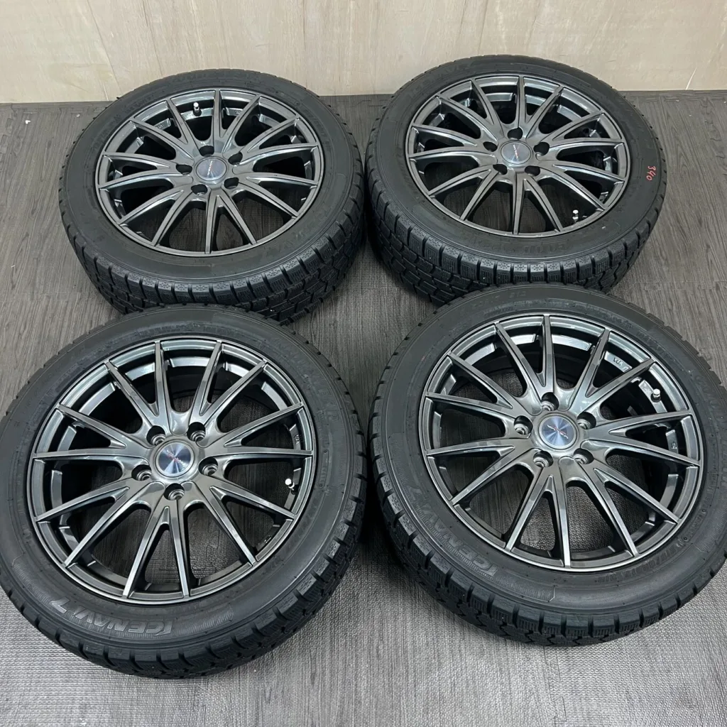中古 WEDS VELVA SPORT ホイール 17×7.0J PCD 5x114.3 ET47 #340D40925の実物写真（1枚目）