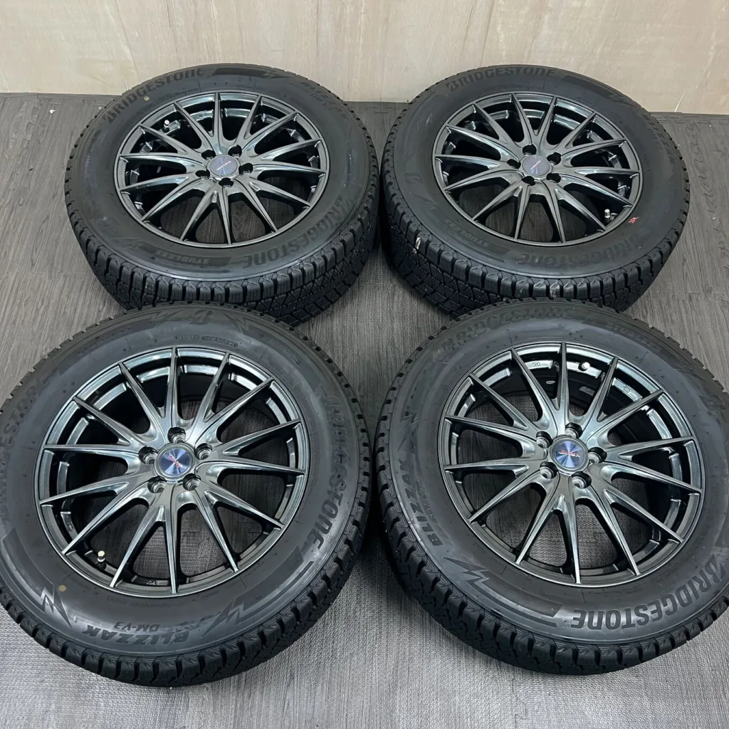中古 WEDS VELVA SPORT ホイール 17×7.0J PCD 5x100 ET53 #354D40925の実物写真（1枚目）