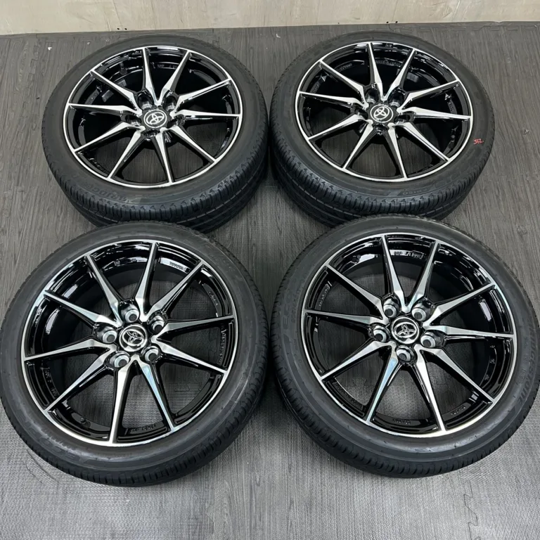 中古 トヨタ YARIS GR ホイール 17×7.0J PCD 5x114.3 ET40 #362D40925の実物写真（1枚目）