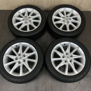 中古 トヨタ PRIUS ALPHA ホイール 17×7.0J PCD 5x114.3 ET45 #438D40925の実物写真(1枚目)