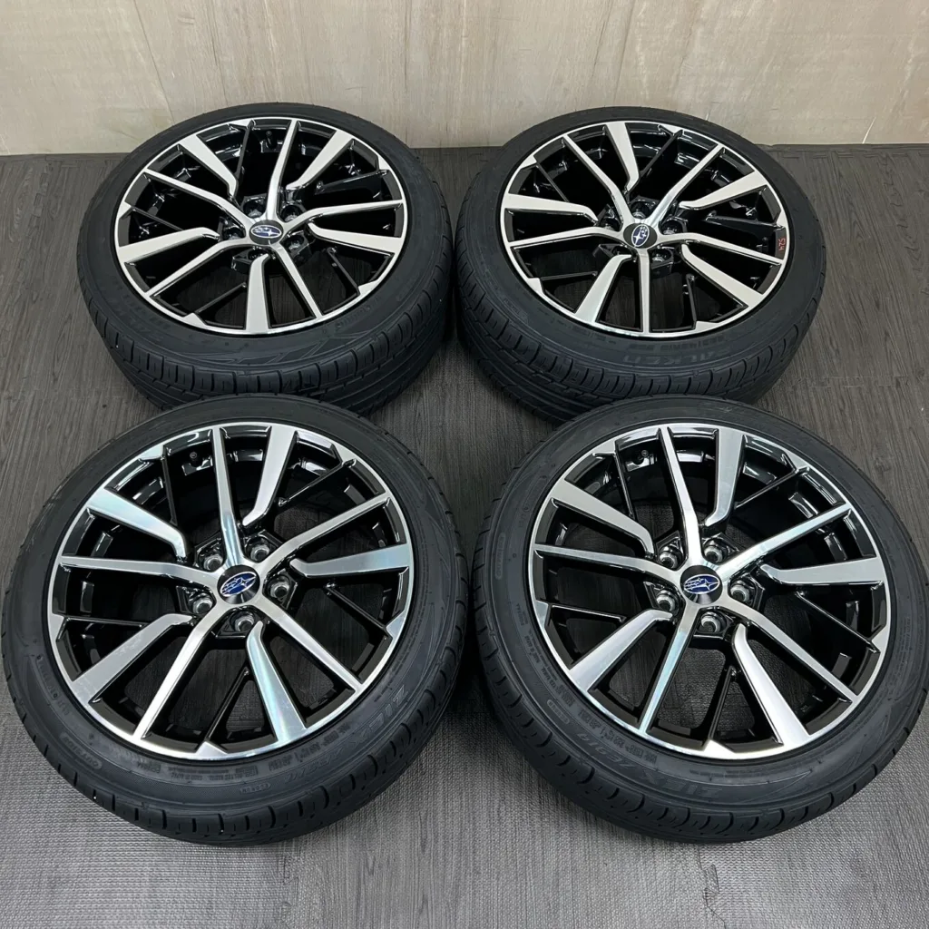 中古 スバル WRX S4 ホイール 18×8.5J PCD 5x114.3 ET55 #524D40925の実物写真（1枚目）