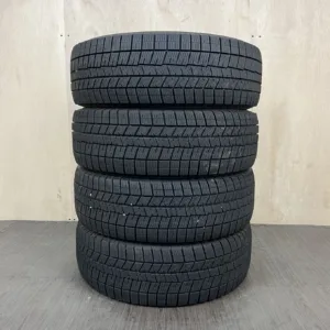 中古 DUNLOP WINTER MAXX WM03 冬用タイヤ 195/65R15 #0125AT010926の実物写真（1枚目）